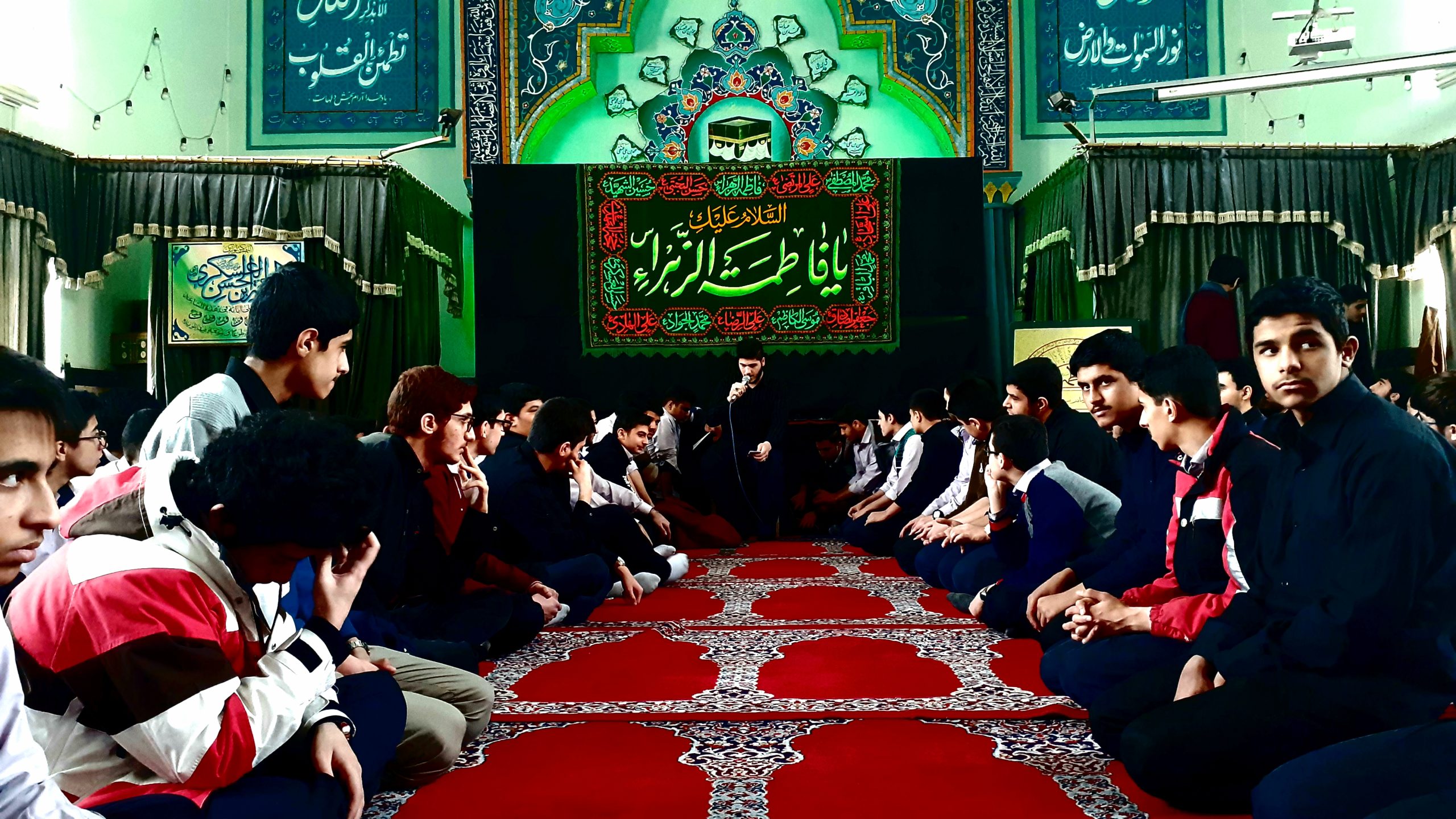 برگزاری هیئت به مناسبت شهادت حضرت زهرا(س)